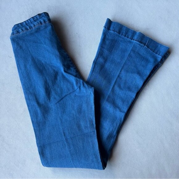 Flared Jeans ~ Womens Size Small - Picture 2 of 8